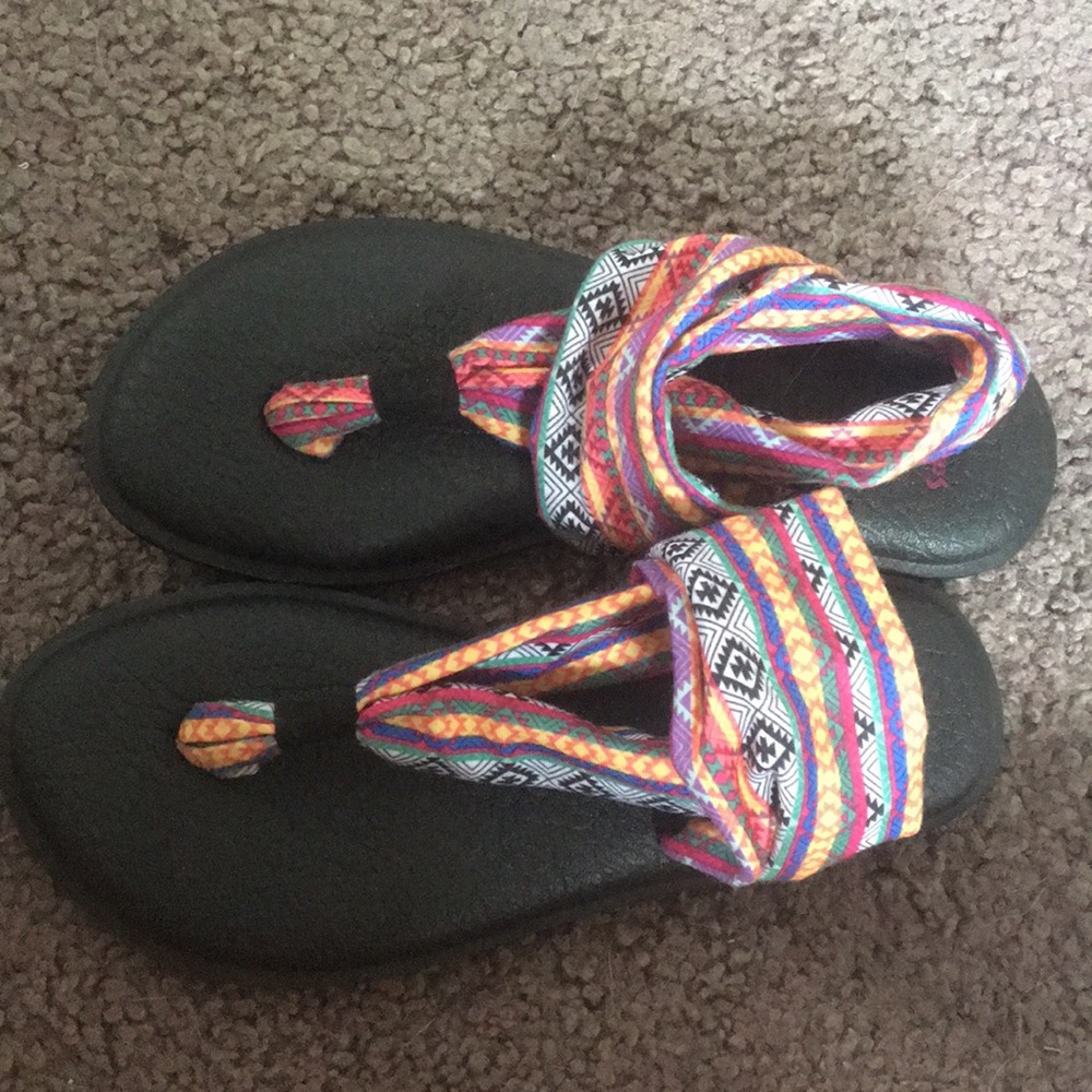 NWOT Tribal Sanuk Sandals